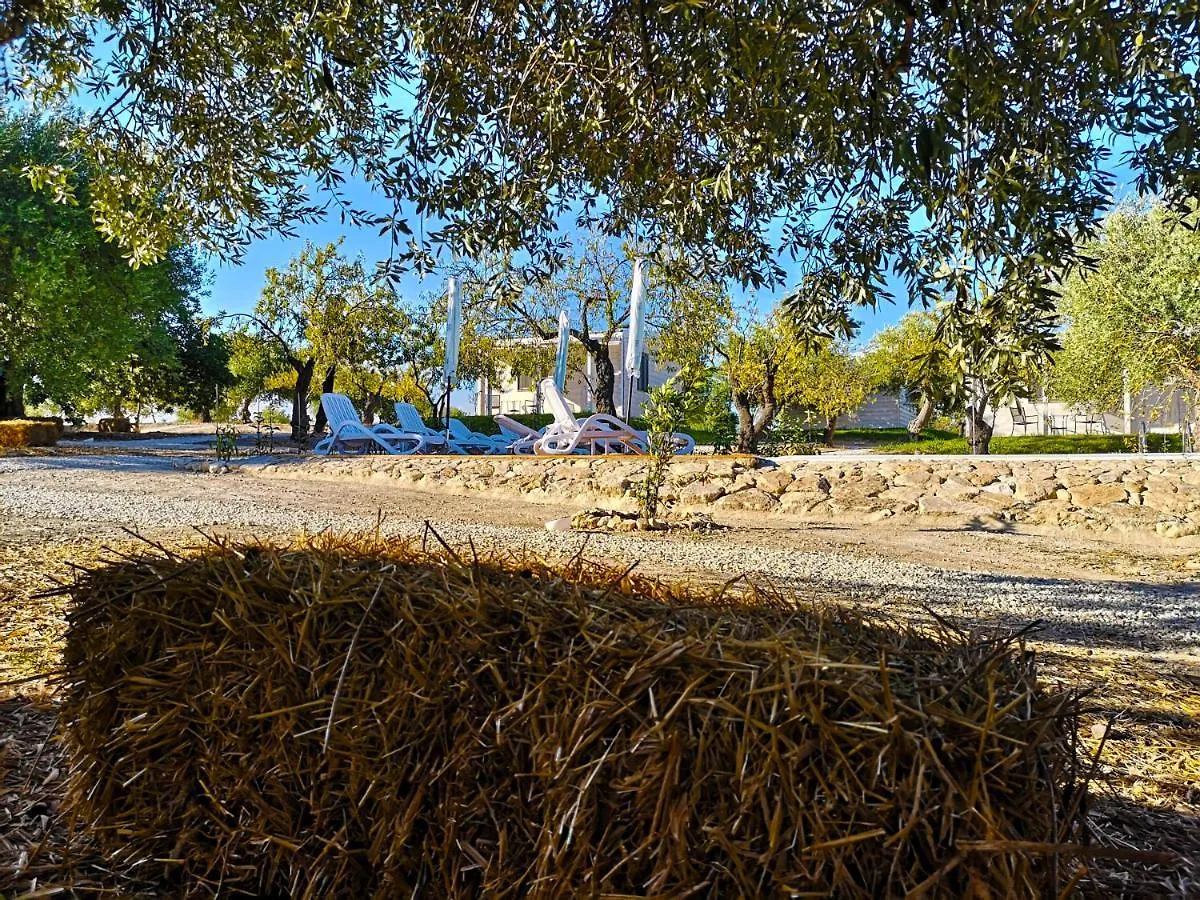Mennuli&Alivi - Organic Farm Villa Noto Farm stay